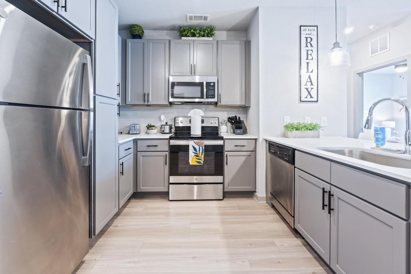 Tropicana Field 2 Bed In Dwtwn With Free Parking Daire St. Petersburg Dış mekan fotoğraf
