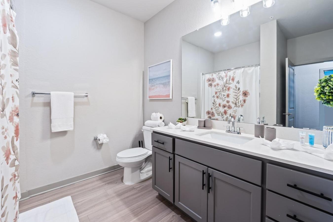 Tropicana Field 2 Bed In Dwtwn With Free Parking Daire St. Petersburg Dış mekan fotoğraf