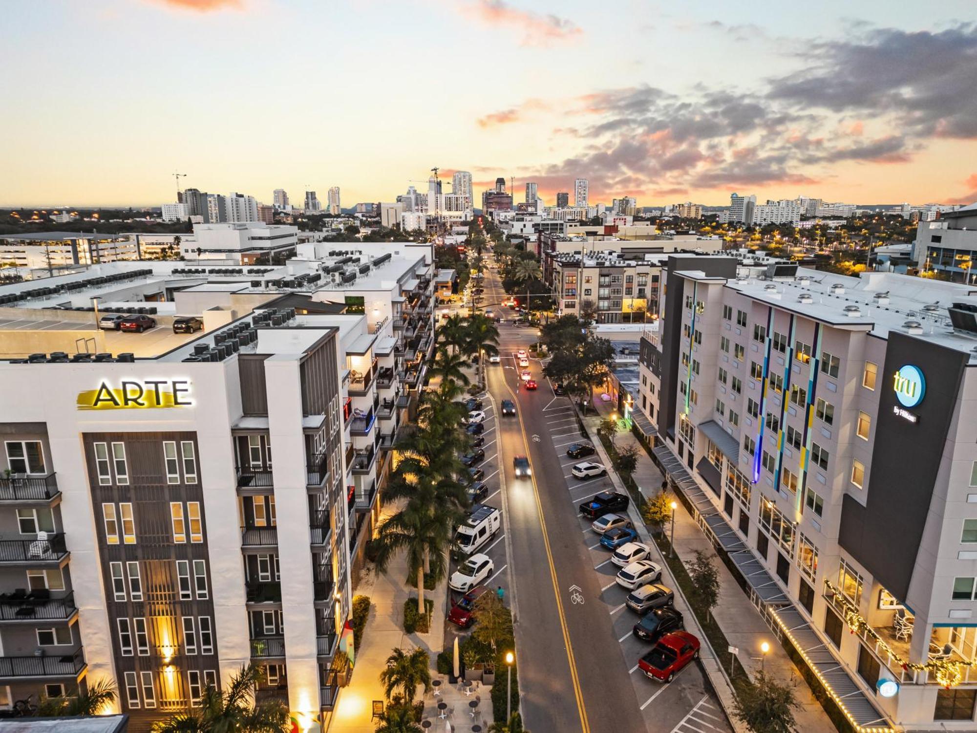Tropicana Field 2 Bed In Dwtwn With Free Parking Daire St. Petersburg Dış mekan fotoğraf